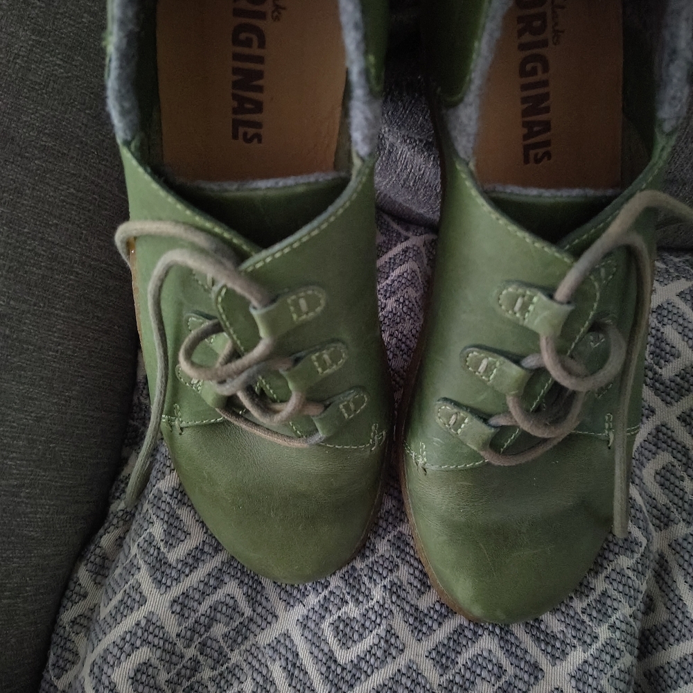 Clarks Shoes Womens 10 Green Leather Moc Lace Up Preppy Crepe Soles